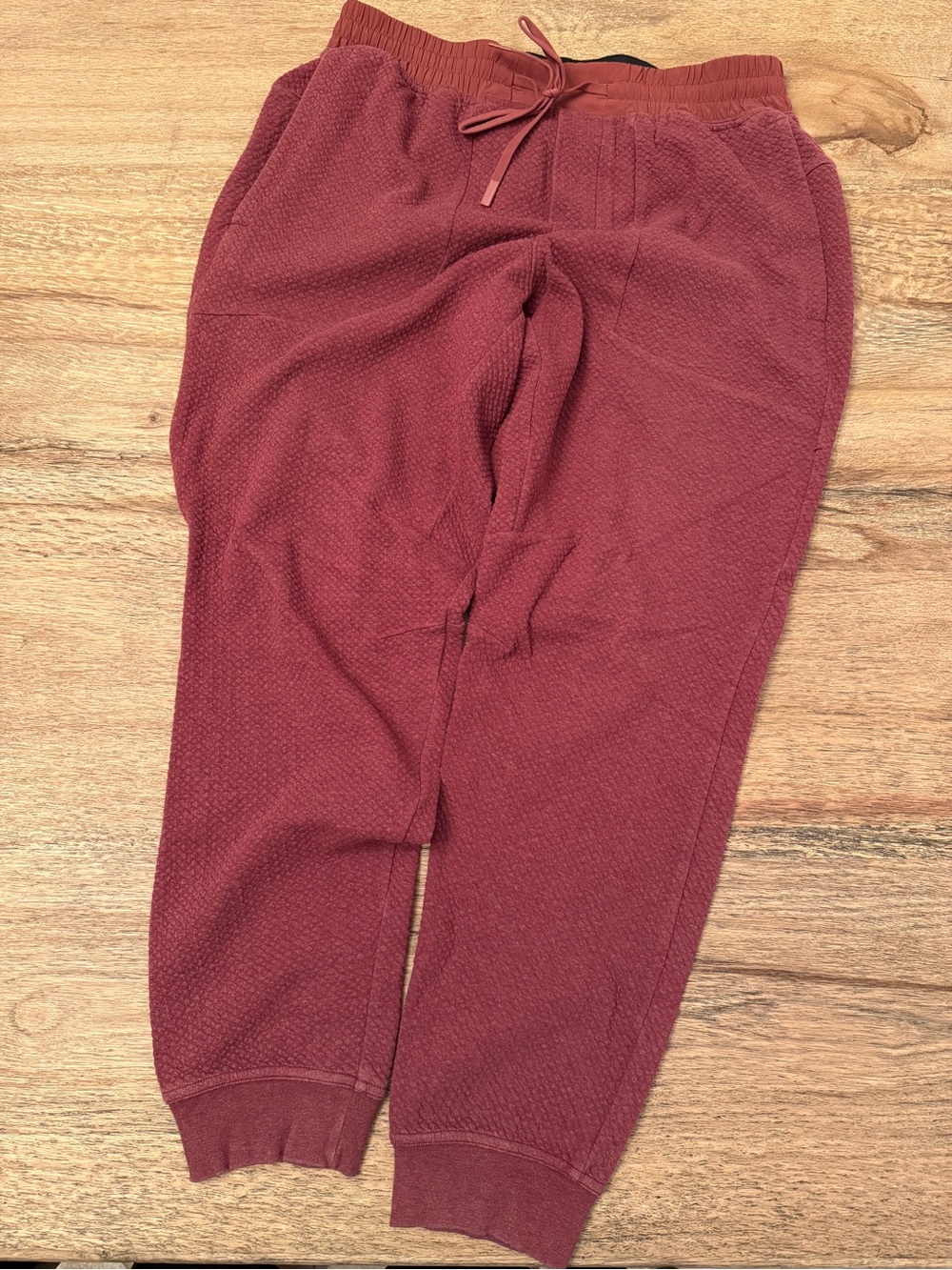 Men’s Lululemon at ease jogger - Large - rare color